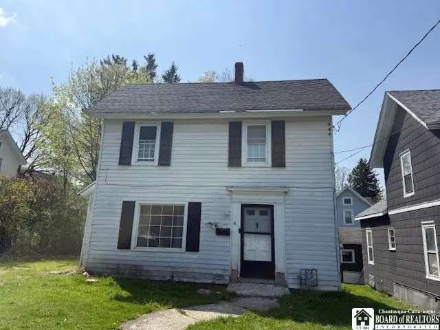6 Charles St