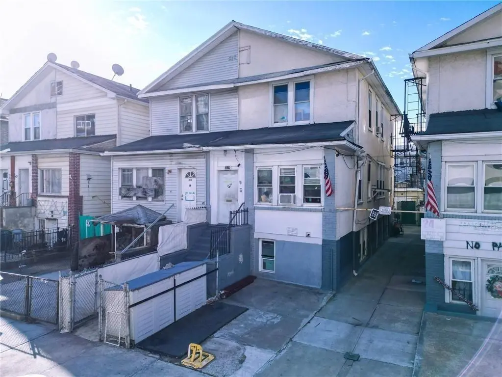 3024 Brighton 6th St