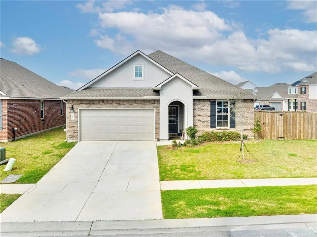 5206 Summer Pecan Dr