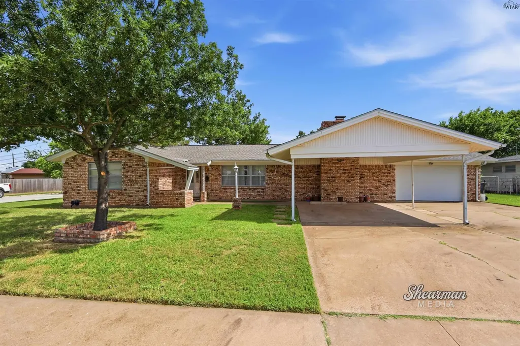 1309 Christine Rd