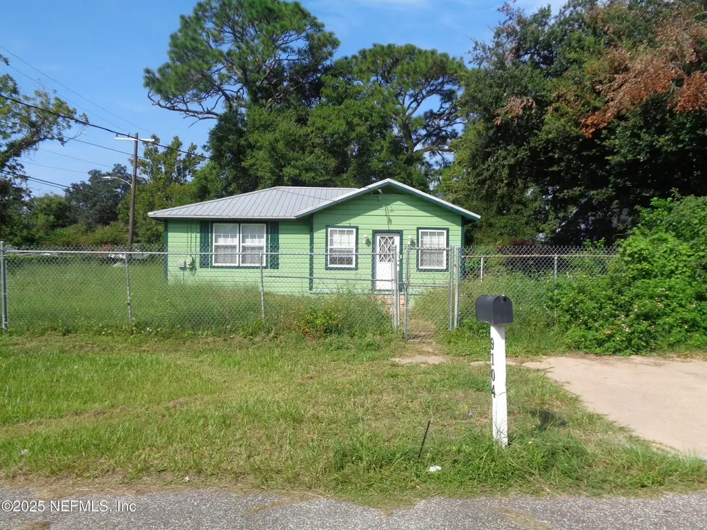 9104 Van Buren Ave