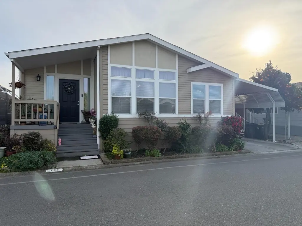 1225 Vienna Dr #282
