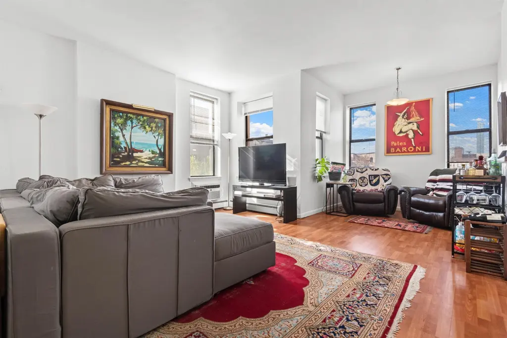 263 10TH St Unit 4D