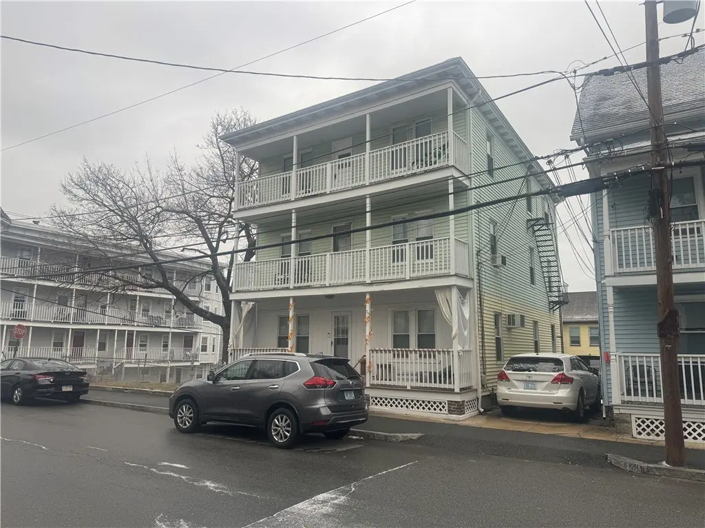 37 Central St