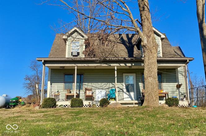 2869 N Colby Dr