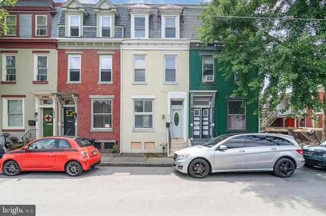 1828 Penn St