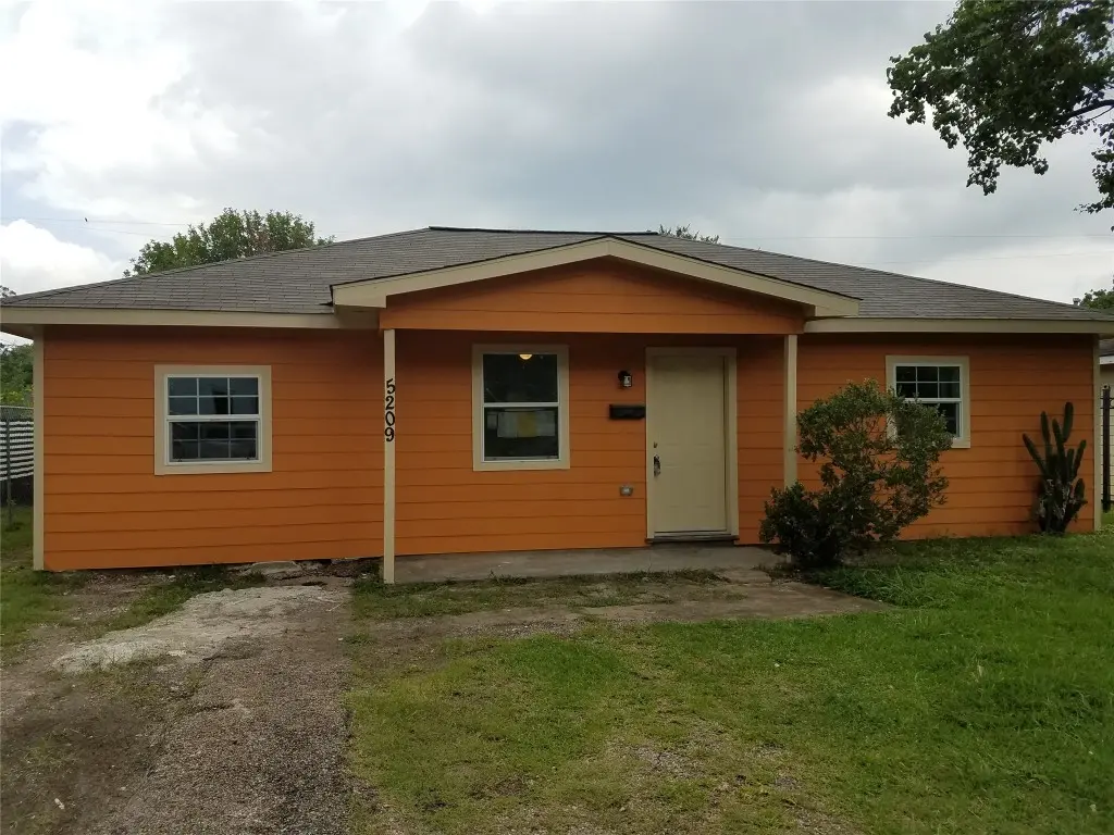 5209 Tarawa Rd