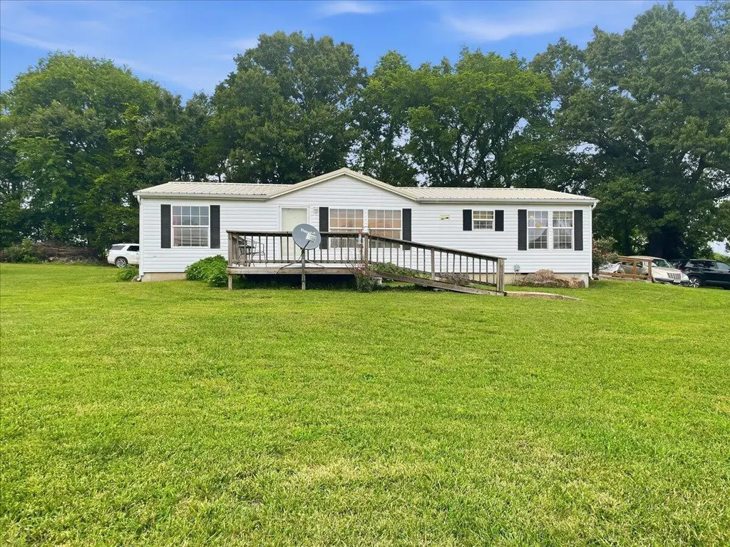 18233 County Road 361