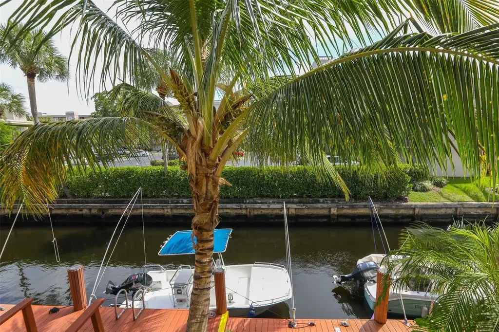 16 Royal Palm Way #205