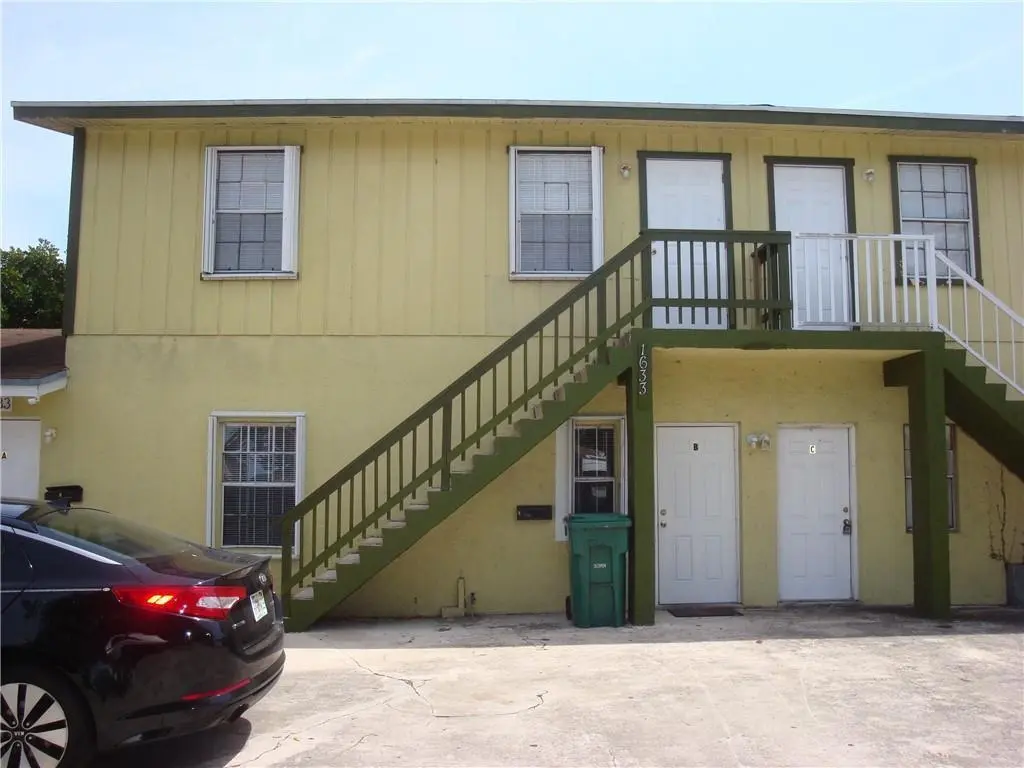1633 W 28th St Unit B