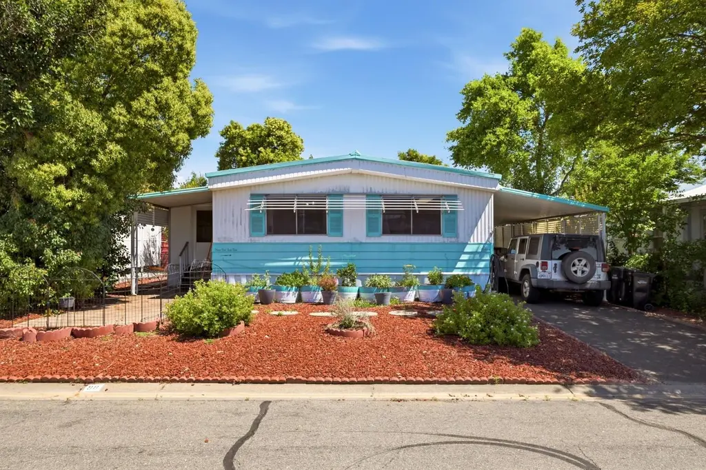 5835 Eureka Ln #98