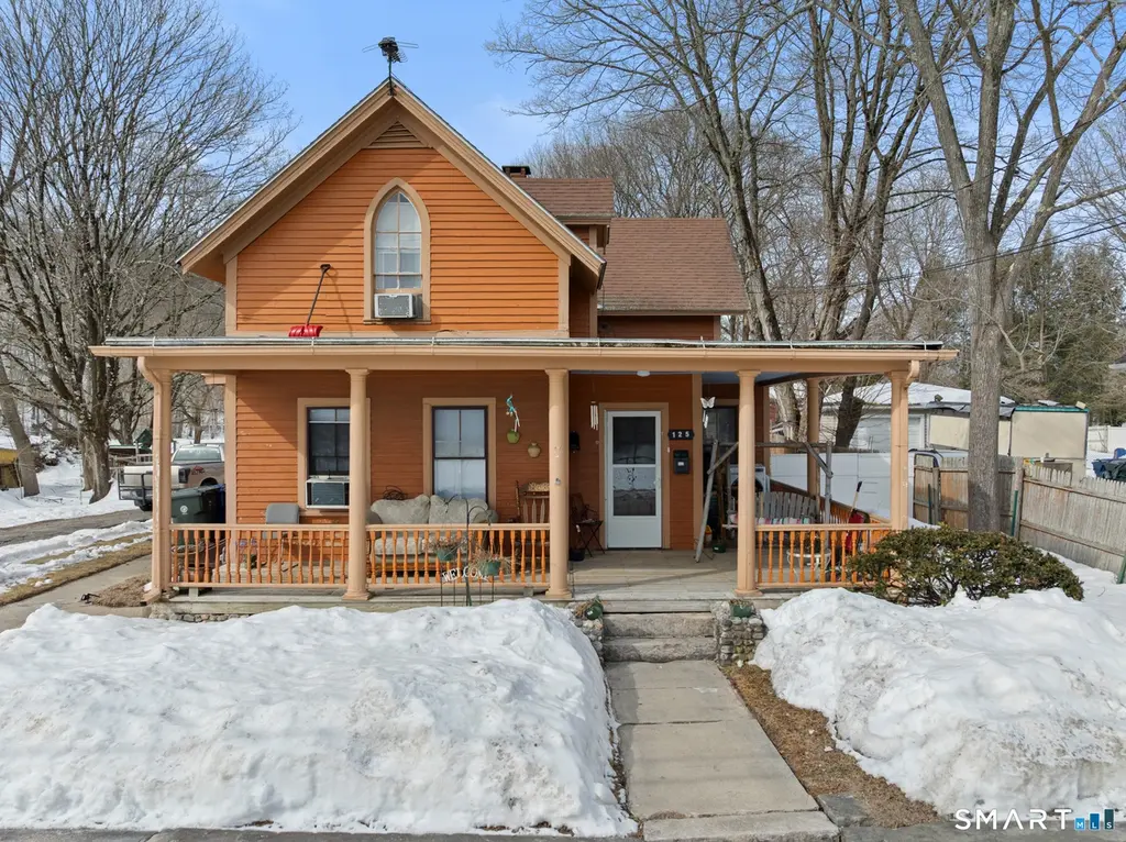 125 Mountain St