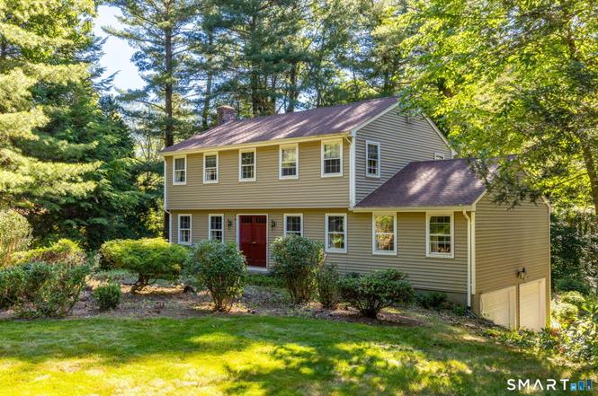 10 Horseshoe Dr