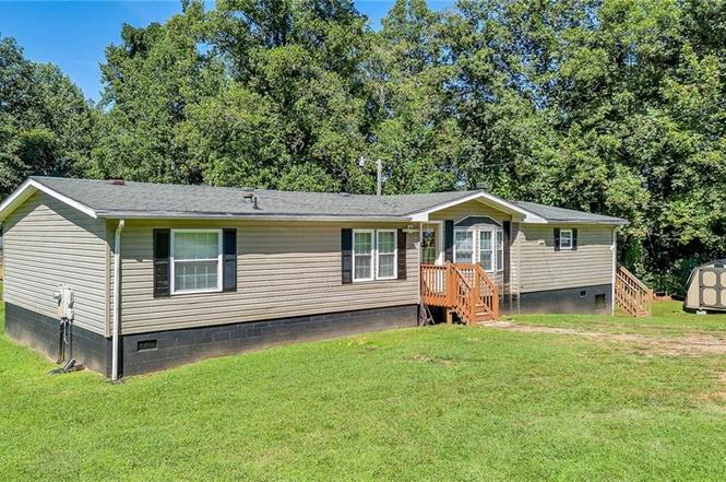 267 Uphill Ln