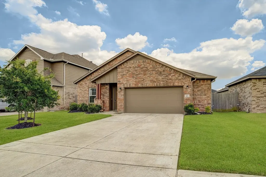 4714 Painted Bunting Ln