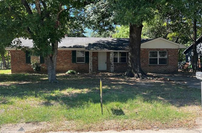 1133 Longview