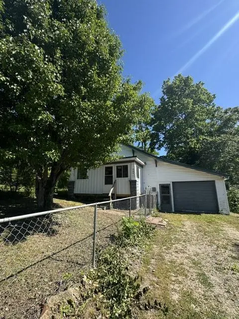 309 E Webster Ave