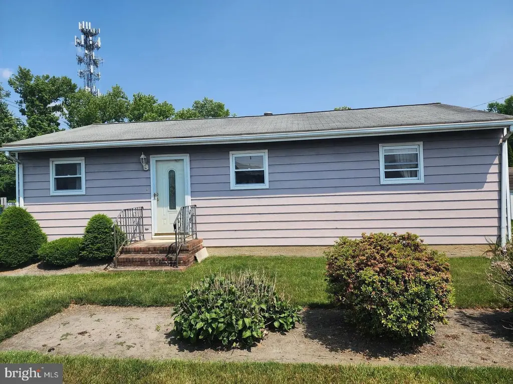 145 Gantt Ave