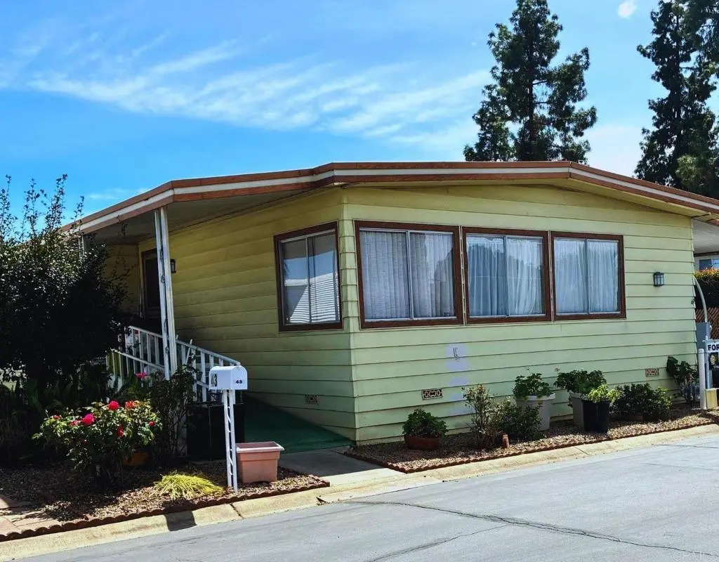 2280 E Valley Pkwy #43