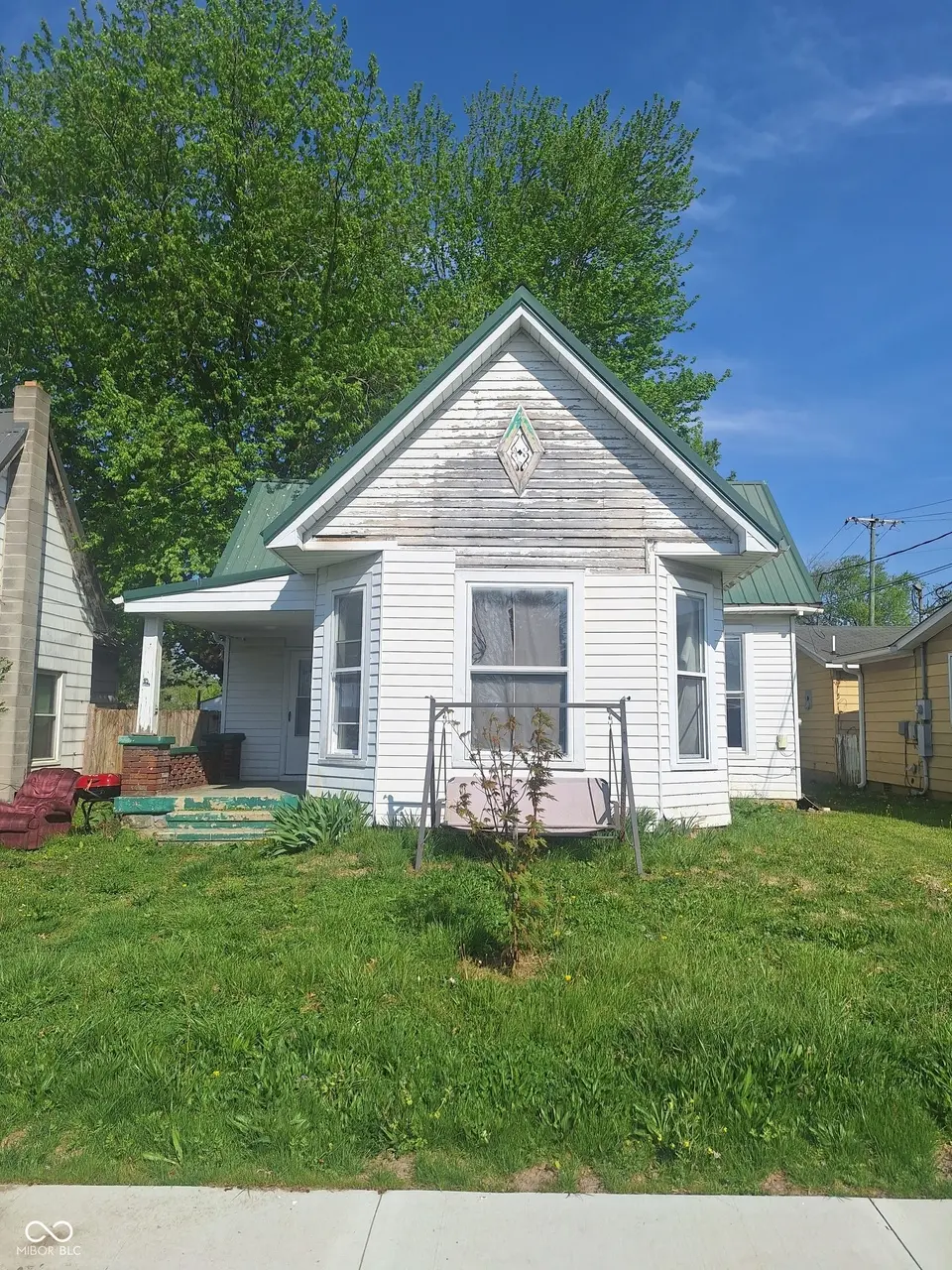 50 W Poplar St