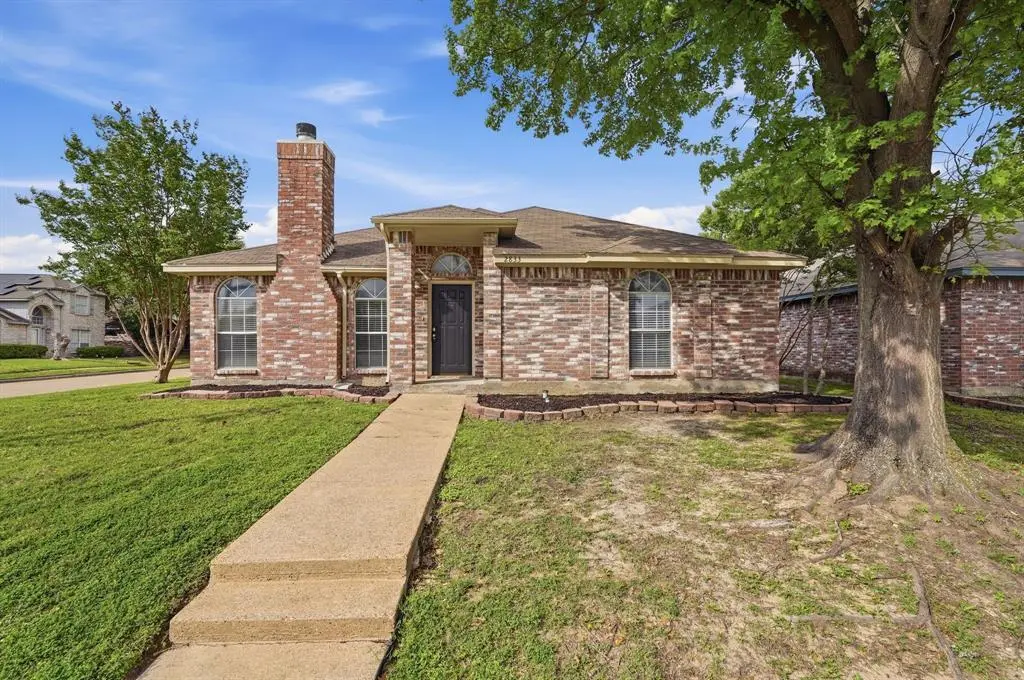 2833 Hidden Springs Dr