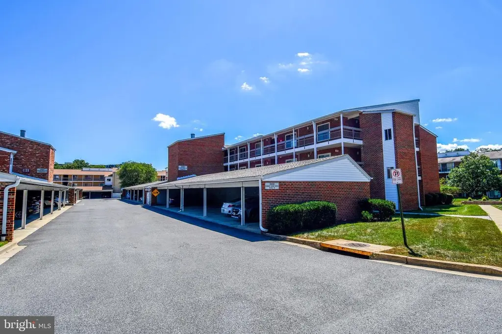 3500 Forest Edge Dr Unit 15-2E