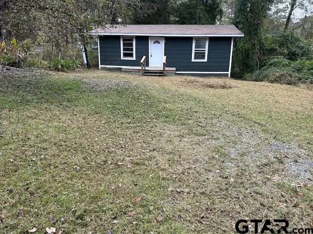 7227 Forest Hl