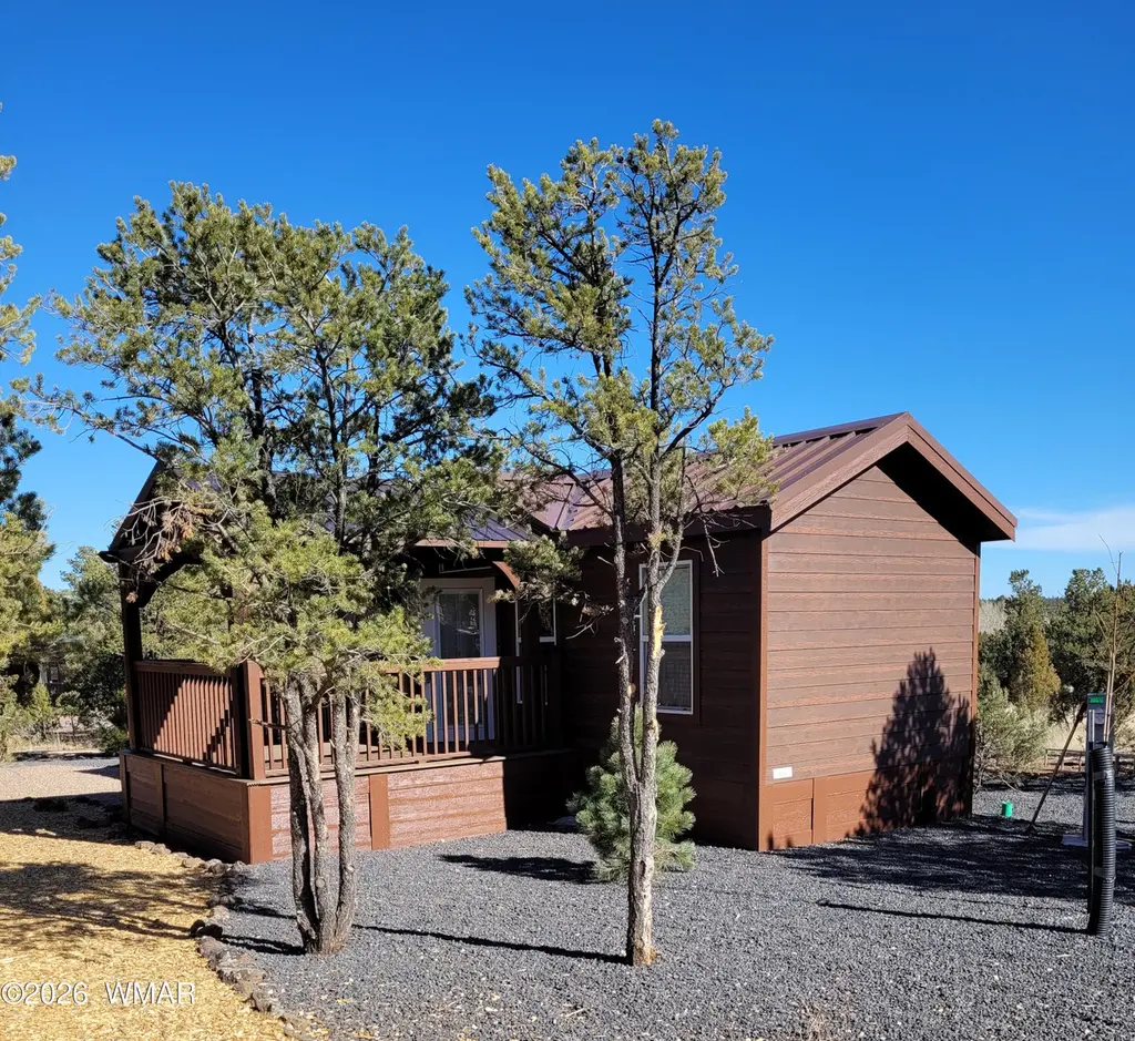2746 Columbia Ln #12