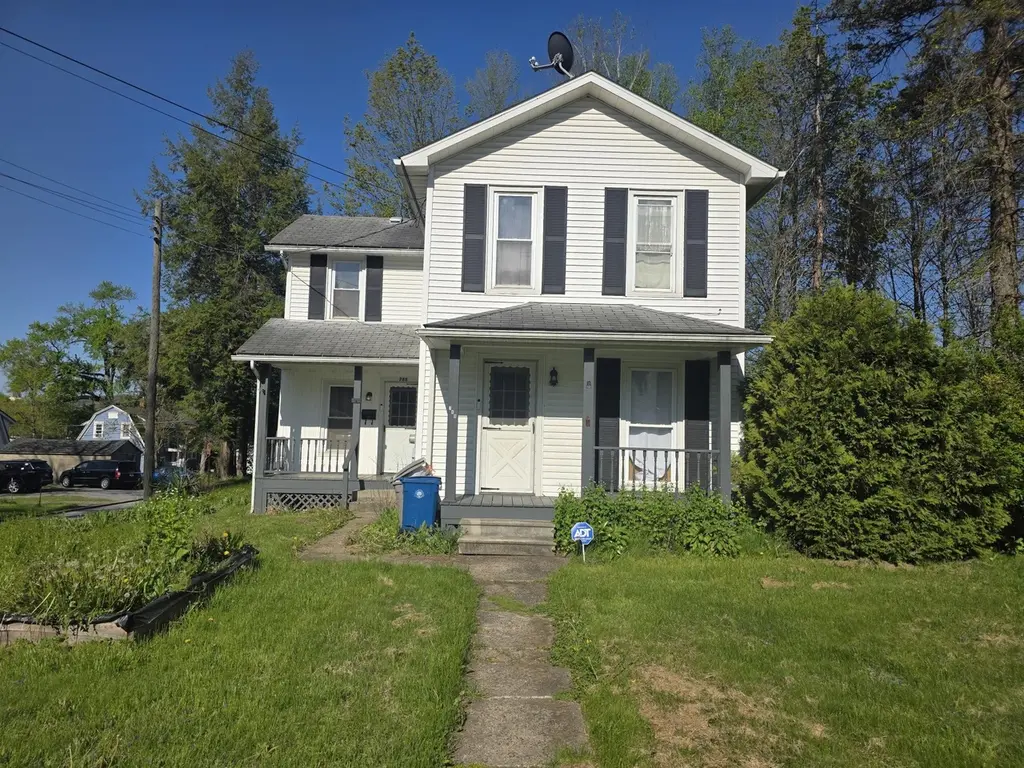 788 Stewart St