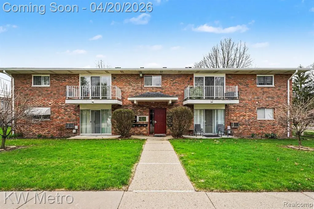 15048 Fairfield St