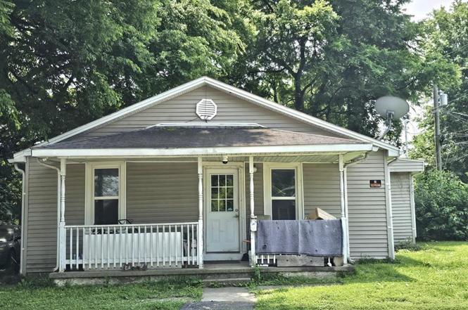 1157 Sweetser Ave
