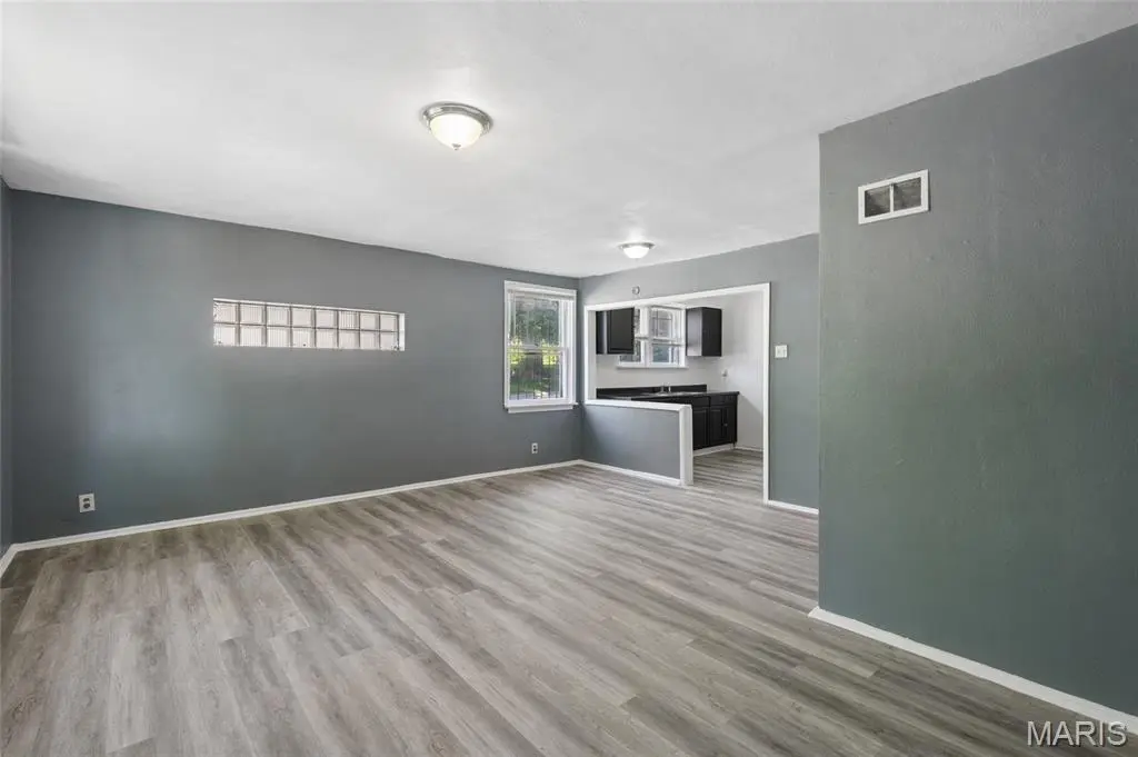 837 Wall St