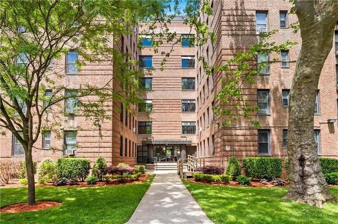2251 Knapp St Unit 1A