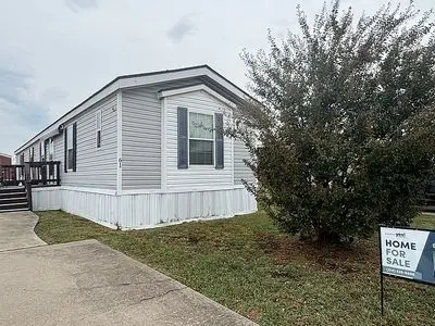 61 Pearl Rd