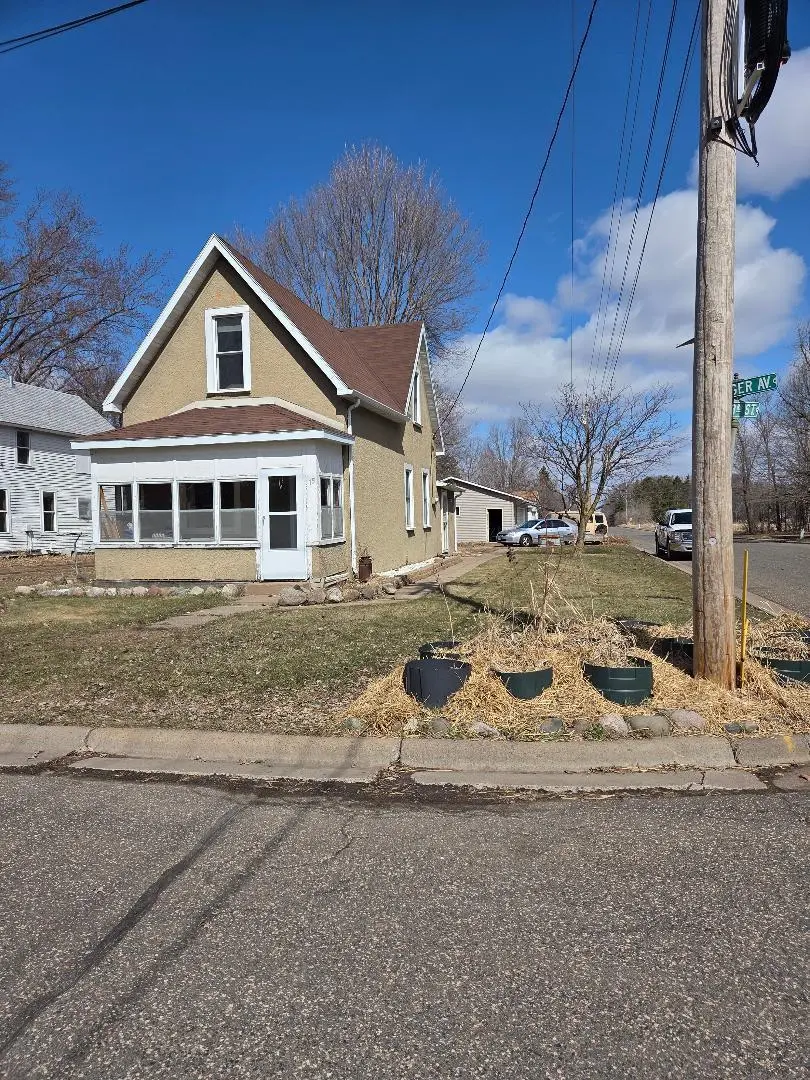 15 W 3rd St