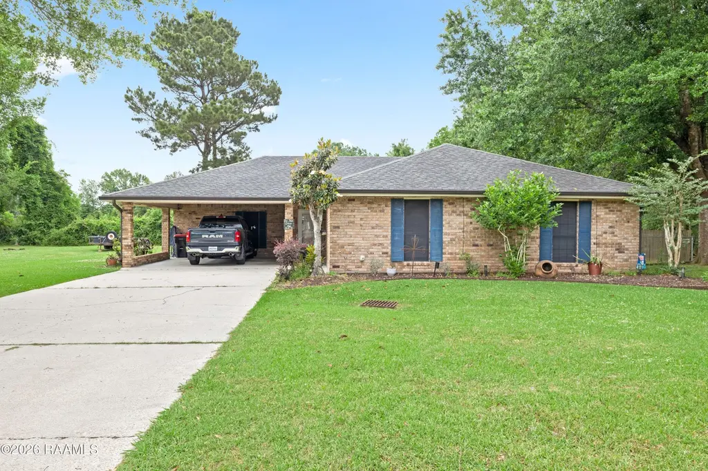 133 Avron Dr