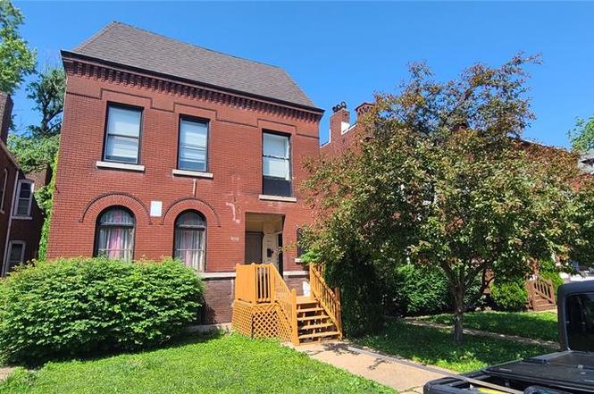 4337 Strodtman Pl
