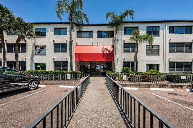 2587 Countryside Blvd #6109