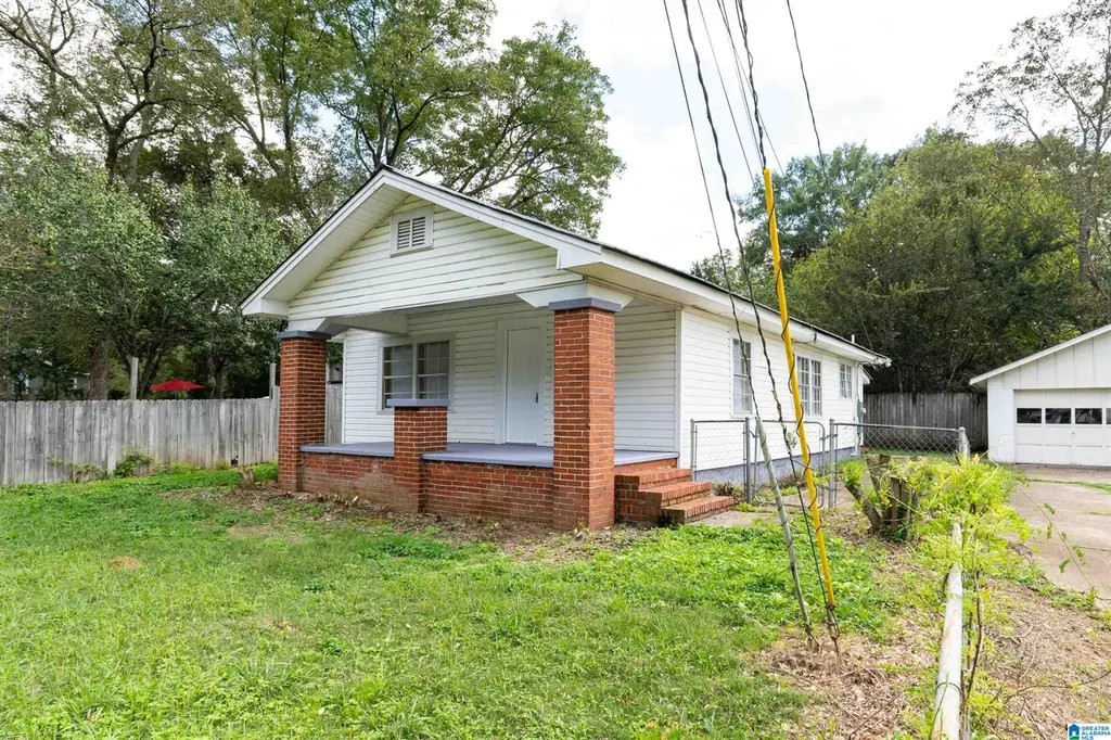653 Sheridan Rd