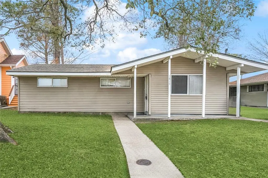 4818 Lancelot Dr