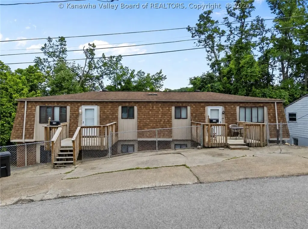 904 & 906 Valley View Dr