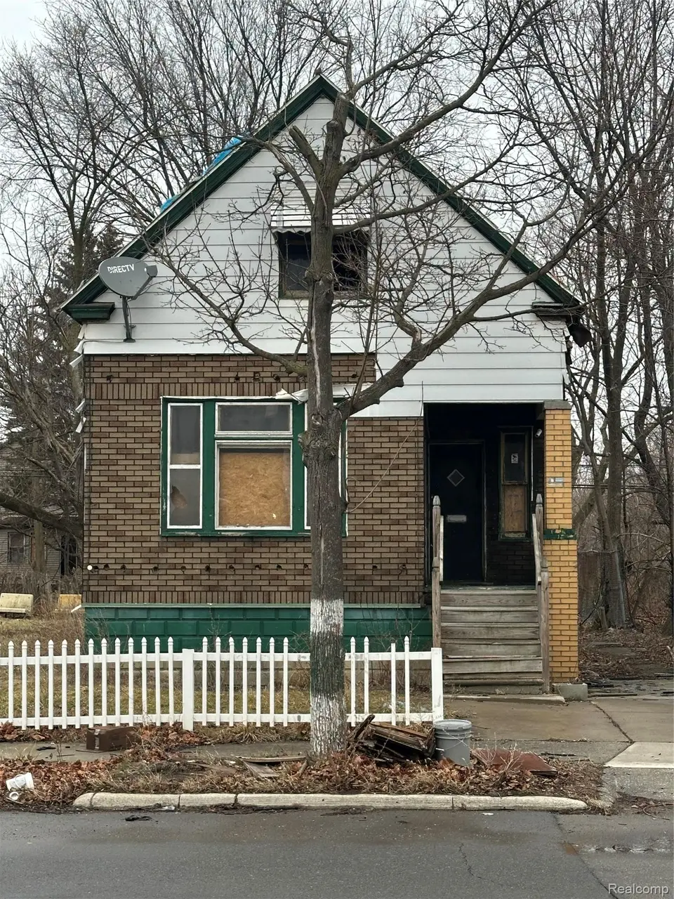 5659 Frontenac Ave
