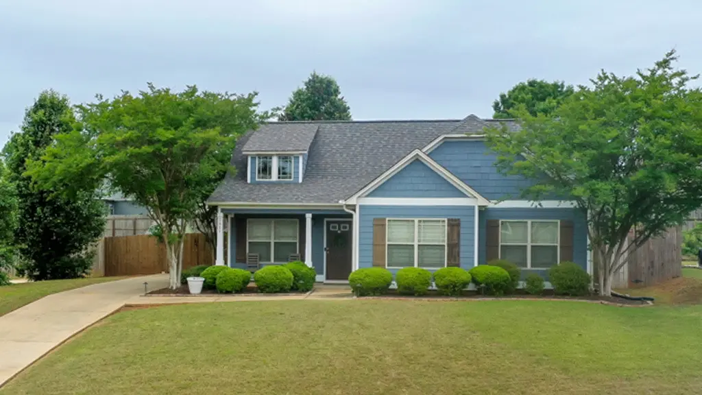 2437 Waterstone Cir