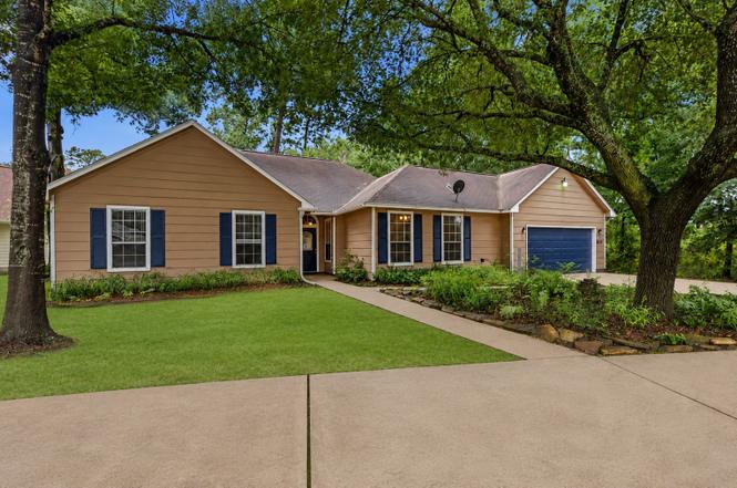 10407 Twin Oak Dr