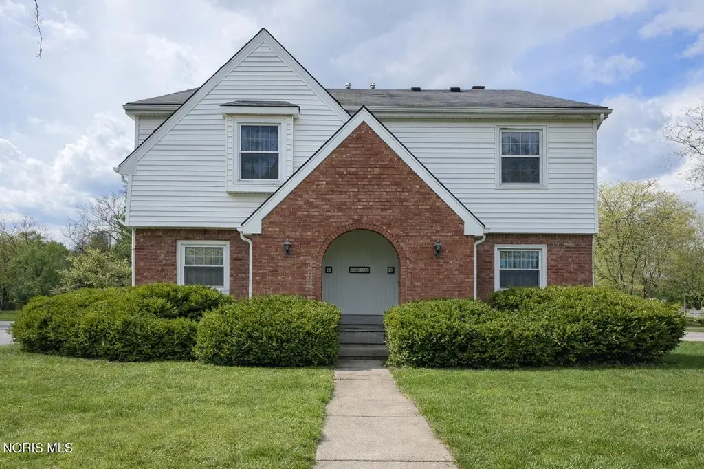 2630 7th St Apt B