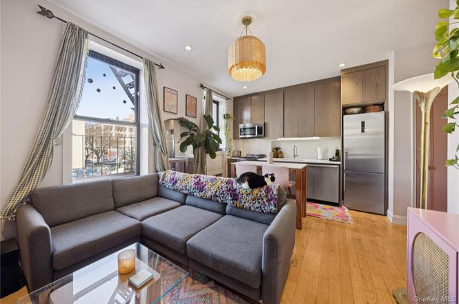 66 W 84th St Unit 2A