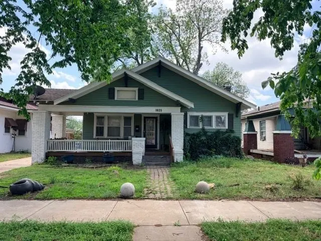 1625 E Broadway Ave