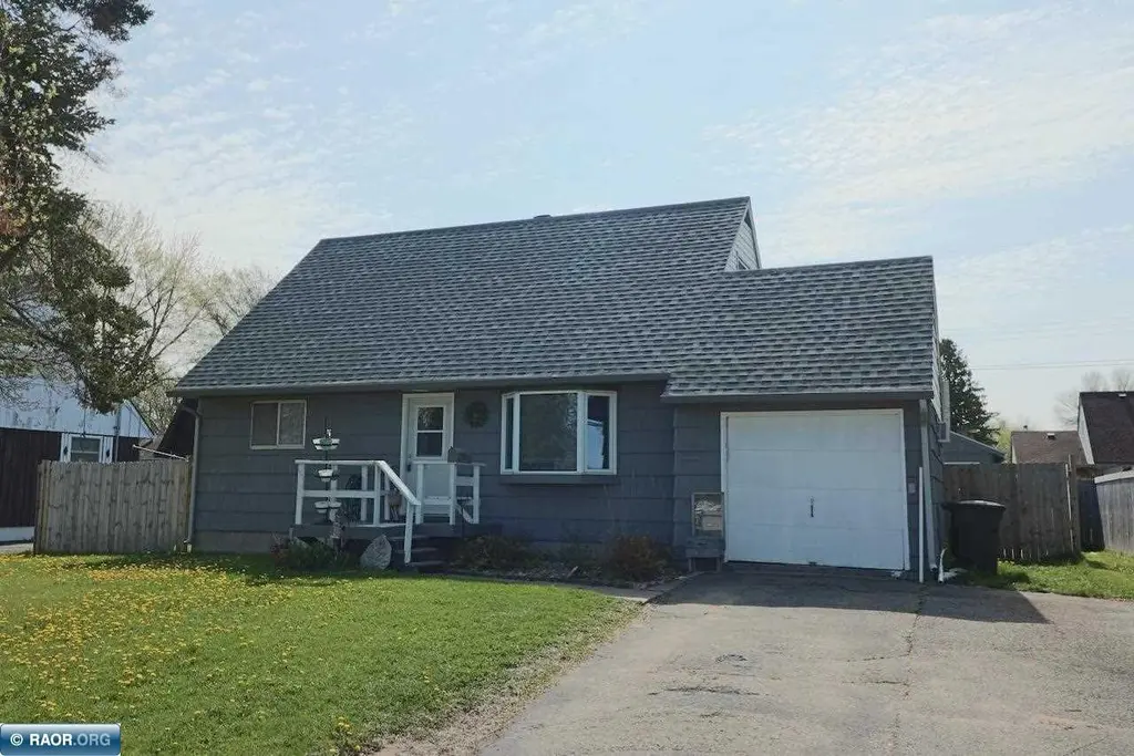 408 Hampshire Dr