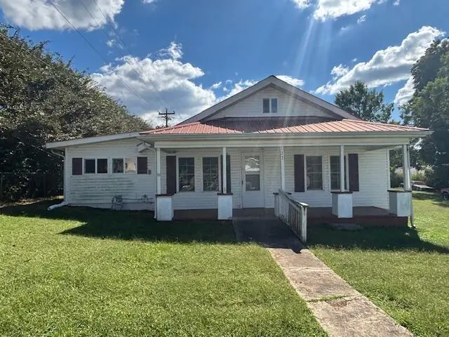 123 Groves Rd