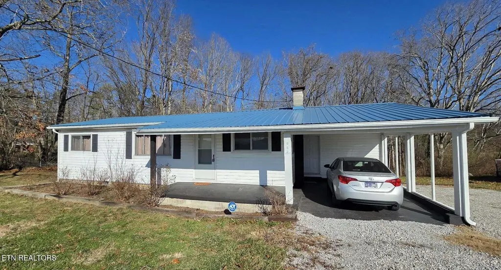 957 Allardt Hwy